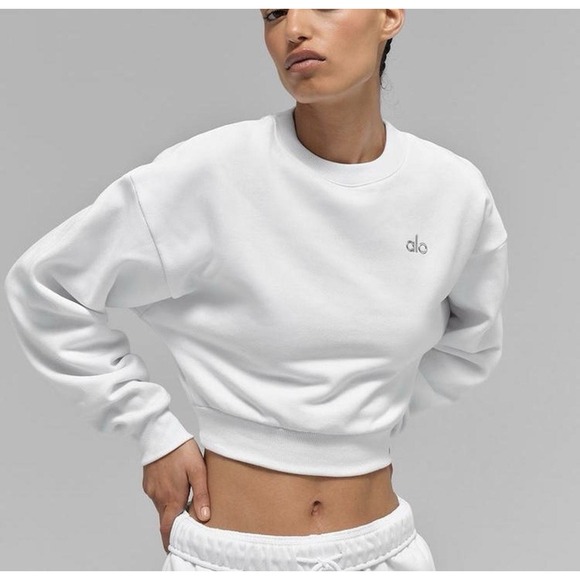 ALO Yoga Tops - Alo Yoga Cropped Accolade Crewneck Sweatshirt White Size Medium